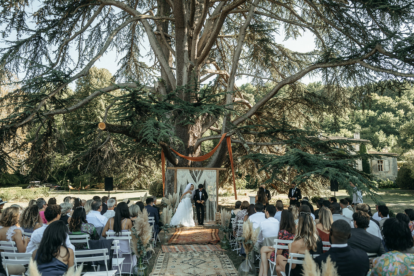 Arche en bois avec macramé