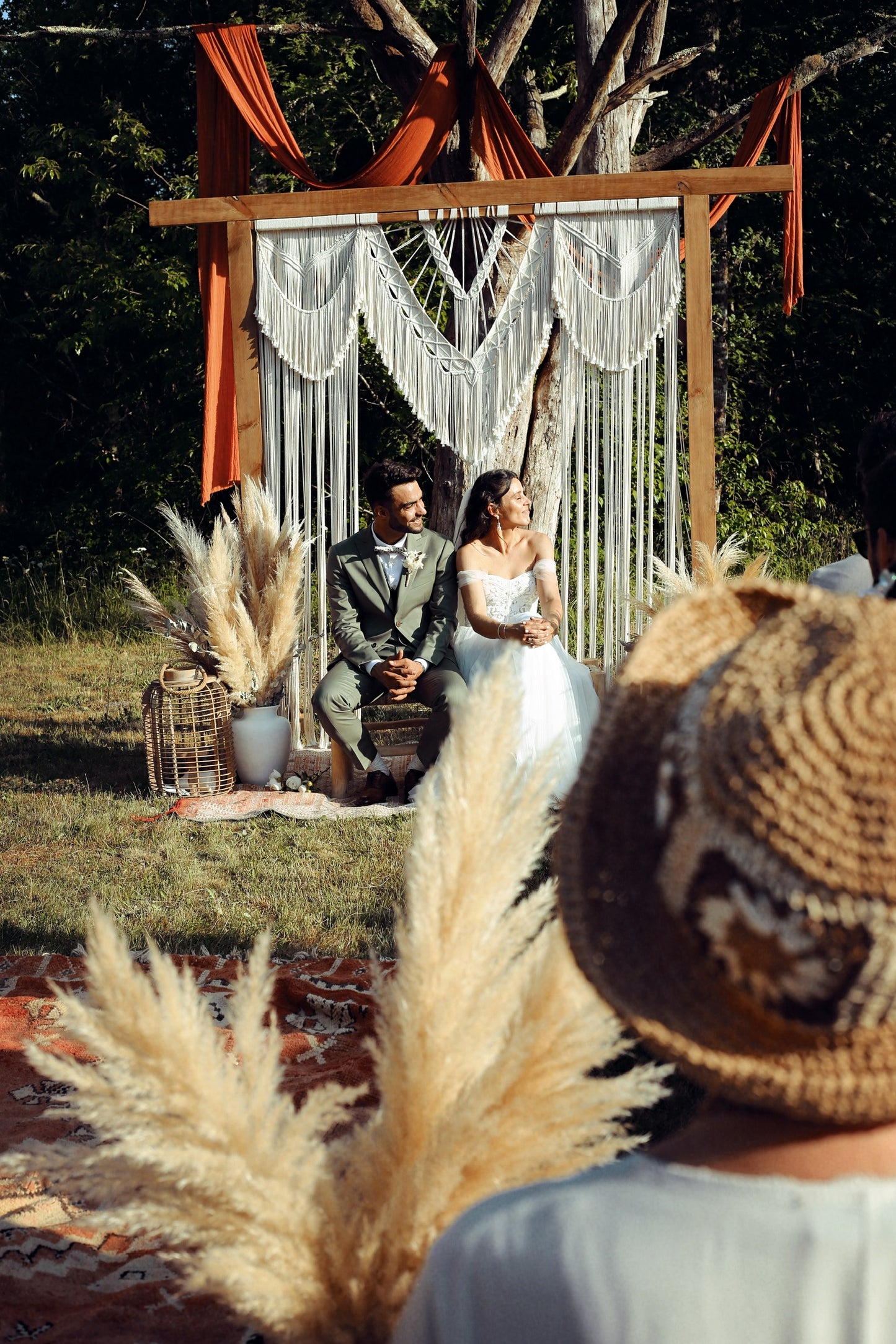 Arche en bois avec macramé
