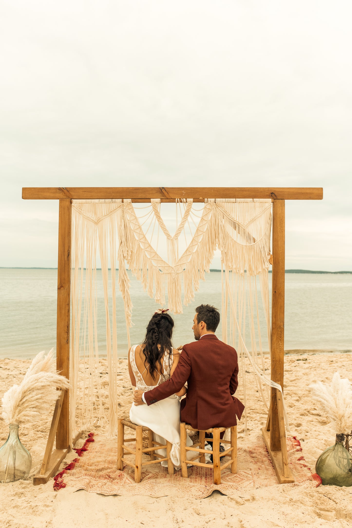 Arche en bois avec macramé