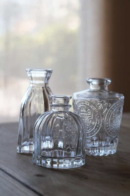 Petit vase en verre